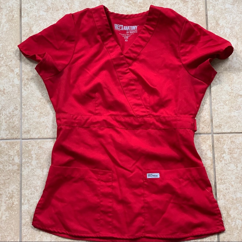 Scrub top